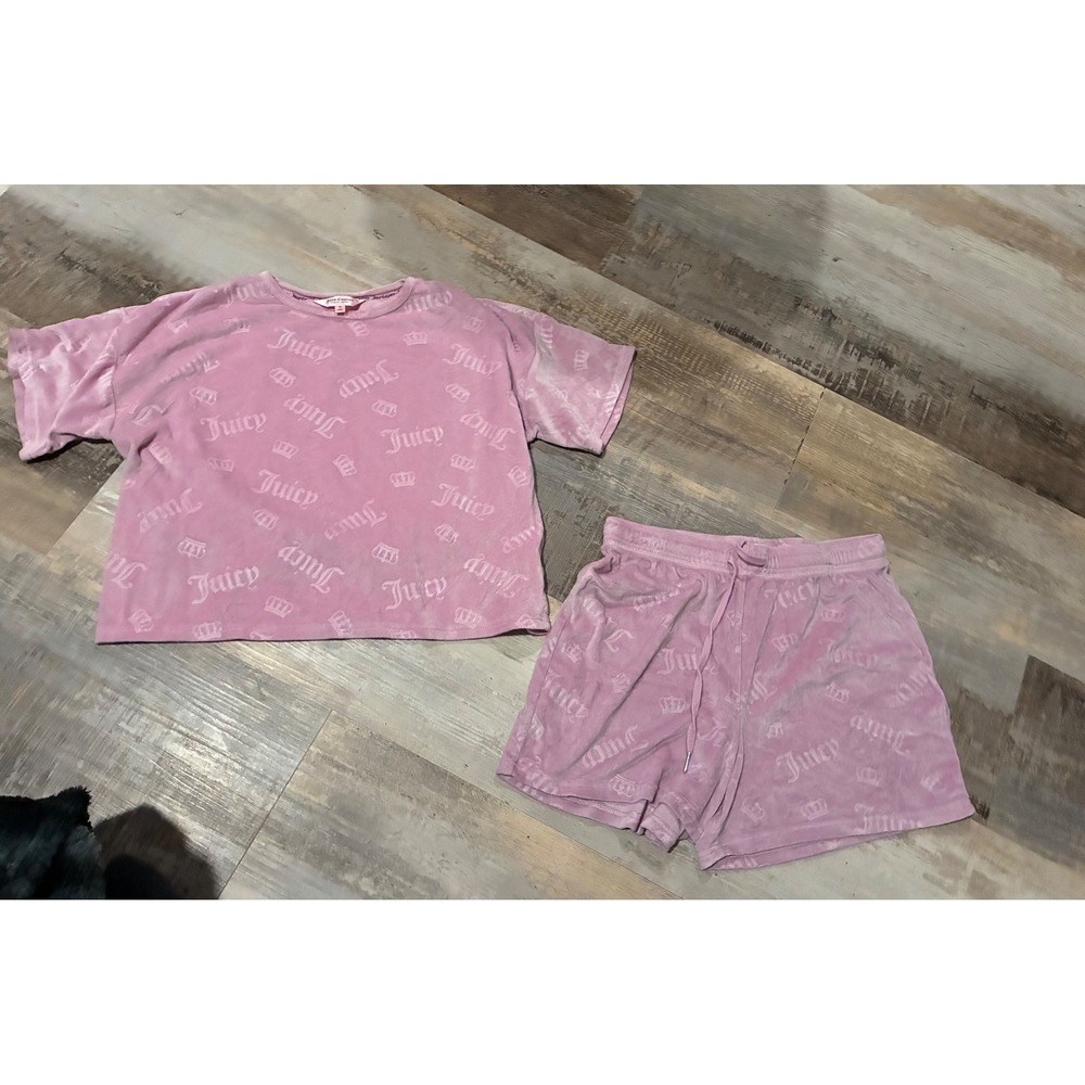 Juicy Couture Pink Velour Pajama Set Short Sleeve Top and Shorts Logo Print M
